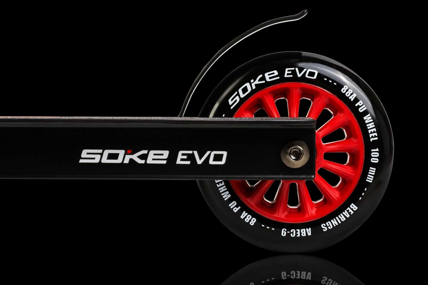 Šaunūs SOKE EVO red Raudona