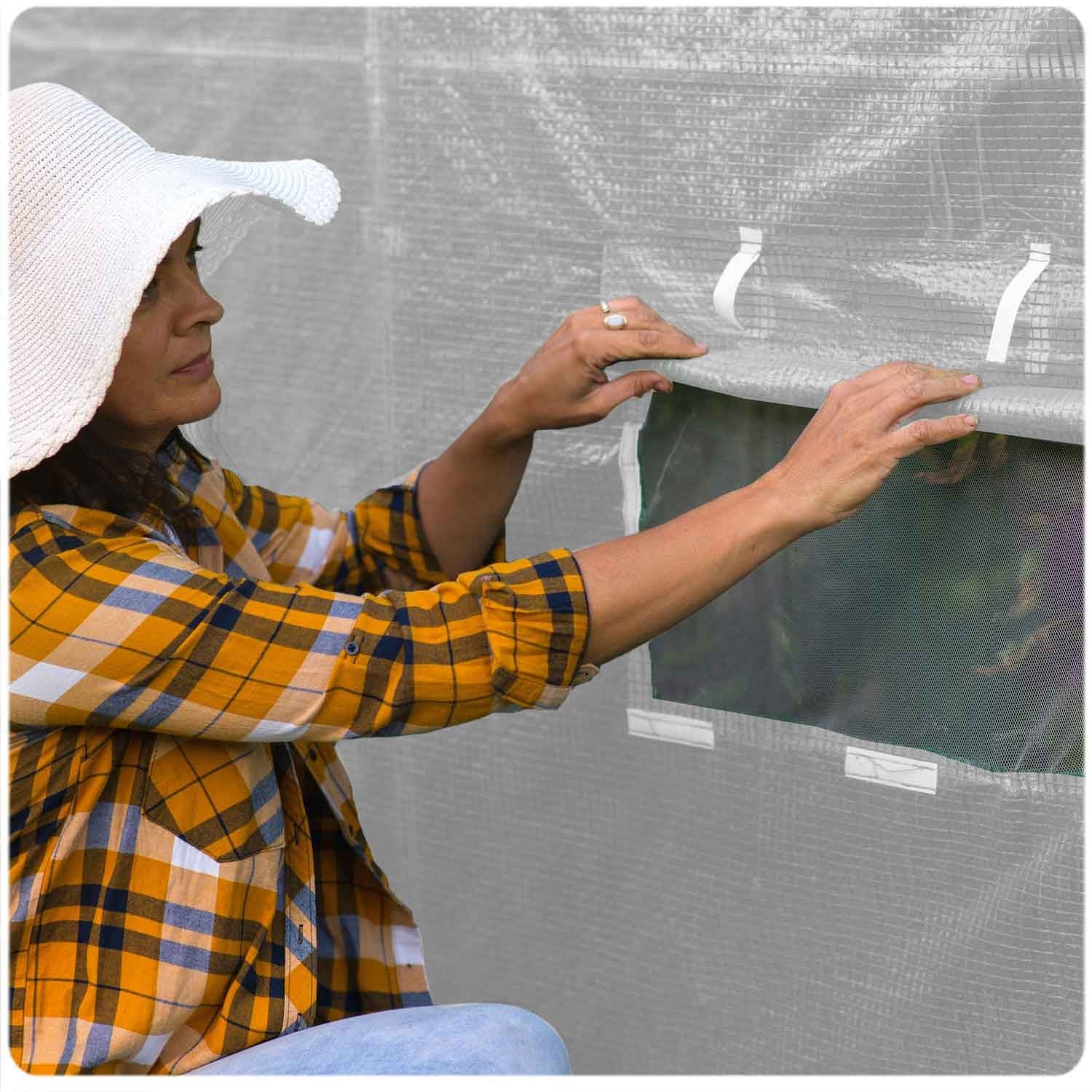 2,5x4 m (10 m2) sodo tuneliui skirta folija balta Plonos