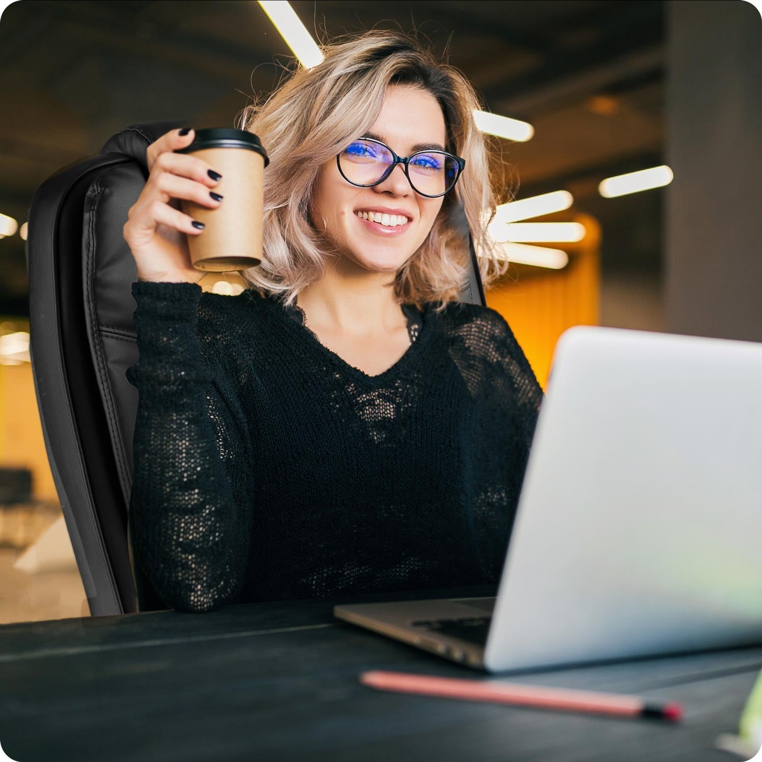 Sofotel Porto biuro kėdė juoda