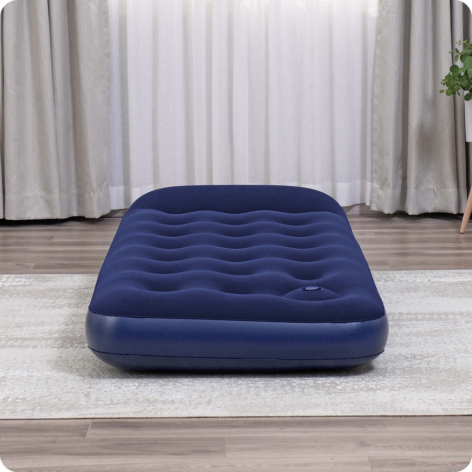 185x76x22 cm pučiamoji čiužinė su įmontuotu kojų siurbliu Bestway 67223